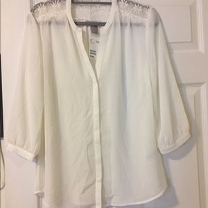NWT H&M white chiffon shirt